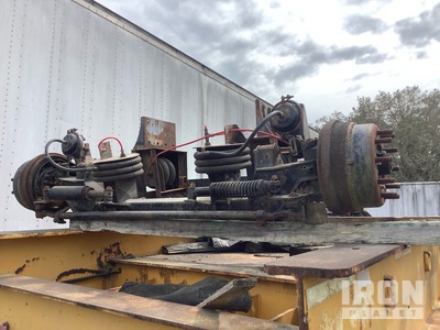 steerable lift axle Eje