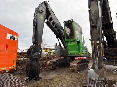 2018 John Deere 2656G Short Wood Log Loader