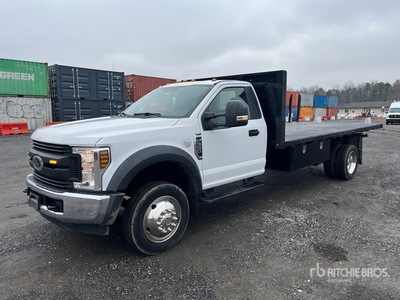 2019 Ford F-550 XL 4x2 Flatbed Truck