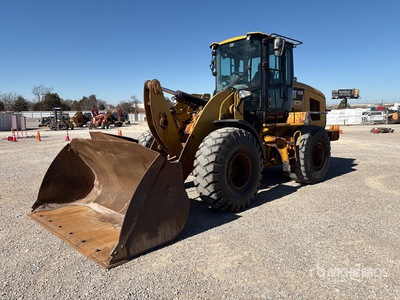 2016 Cat 926M Pala gommata