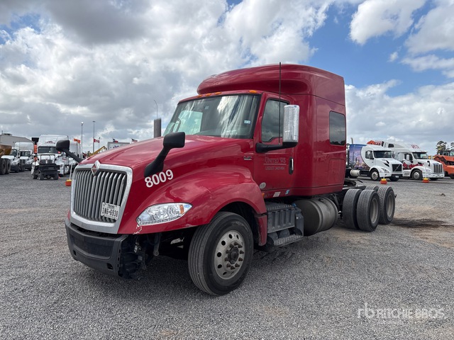 2018 International LT625 6x4 T/A Sleeper Truck Tractor