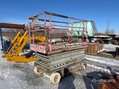 Skyjack Scissor Lift