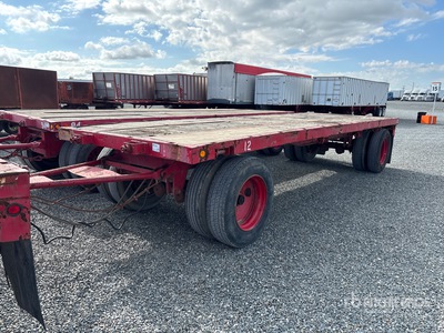 1985 Custom 24 ft 2/Axle Pritsche Anhänger