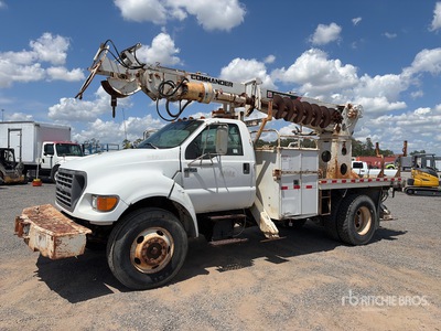 Terex Commander 40-45 on 2000 Ford F-750 4x2 Digger Derrick Truck