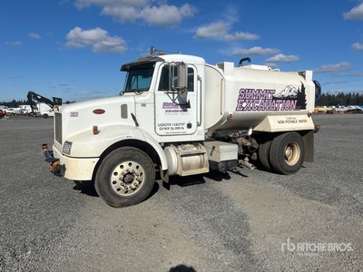 2004 Peterbilt 330 2300 gal 4x2 Wassertank-Lkw