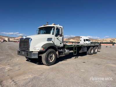 2006 Mack Granite CT713 6x4 Camion à Plateau