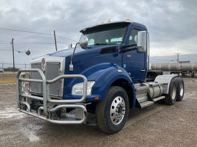 2019 Kenworth T880 6x4 T/A Day Cab Truck Tractor 2019 Kenworth T880 6x4 T/A Day Cab Truck Tractor
