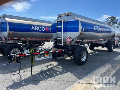 2000 PARMN 5200 gal T/A Turntable Rimorchio cisterna