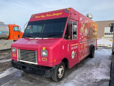 2010 Ford E-450 4x2 フードトラック