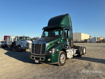 2016 Freightliner Cascadia 113 T/A Day Cab Truck Tractor