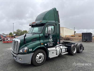 2016 Freightliner Cascadia 113 6x4 T/A Day Cab Truck Tractor