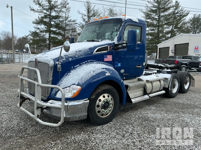 2016 Kenworth T680 6x4 T/A Day Cab Truck Tractor