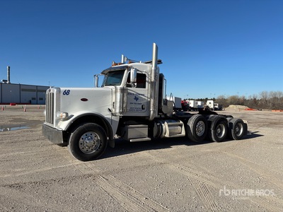 2017 Peterbilt 389 8x4 Heavy Haul Tri/A Day Cab Truck Tractor