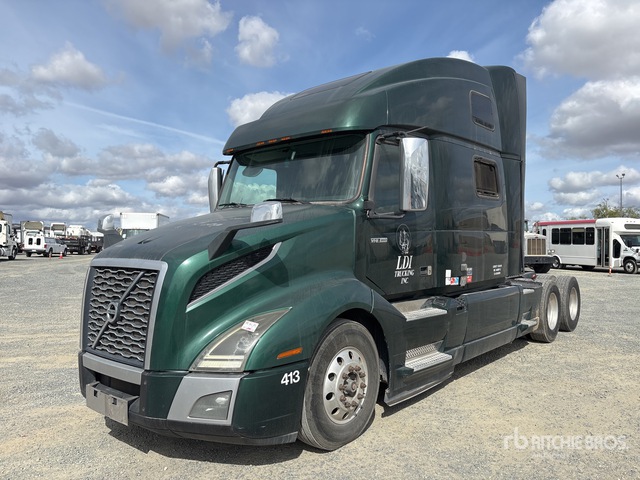 2019 Volvo VNL860 6x4 T/A Sleeper Truck Tractor