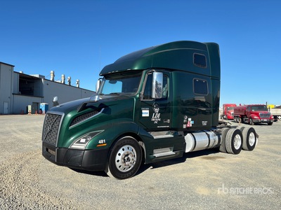 2019 Volvo VNL860 6x4 T/A Sleeper Truck Tractor