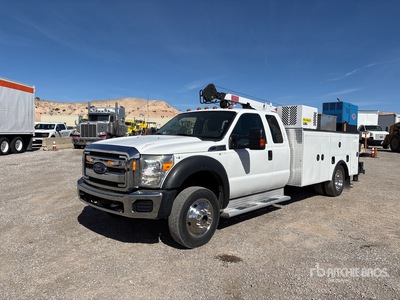 2015 Ford F-450 XLT 4x4 Crew Cab Service Truck