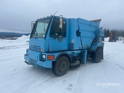 2000 Johnston 4000 Sweeper Truck