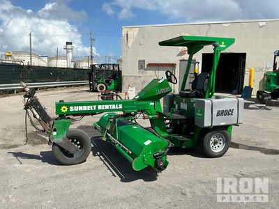 2019 Broce BW260-8 Self-Propelled Broom