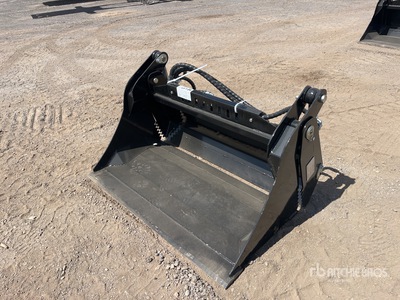 2025 GIYI GY-XKH39F 990 mm Multi-Purpose Mini Skid Steer Bucket (Unused)