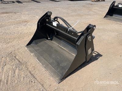 2025 GIYI GY-XKH39F 990 mm Multi-Purpose Mini Skid Steer Bucket (Unused)
