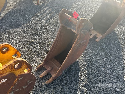 Cat 11 in Baggerlöffel