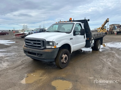 2003 Ford F-450 XL 4x2 Flatbed Truck