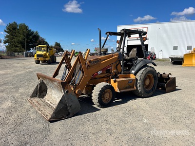 Case 570L-XT 4x4 Cargadora para trabajos de jardinería