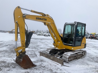 2018 Komatsu PC56-7 حفارة صغيرة