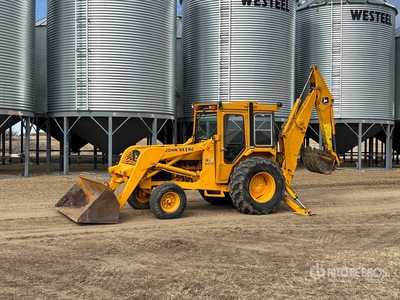 1983 John Deere 401D Baggerlader