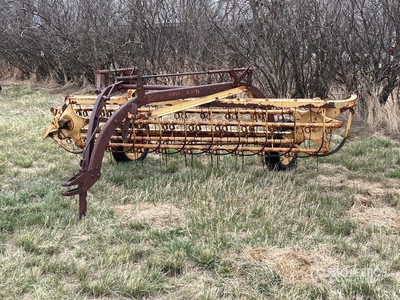 New Holland 56 10 ft Hay Rake