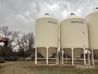 Meridian 1415 +/- 90 ton Fertilizer Hopper Graan bak