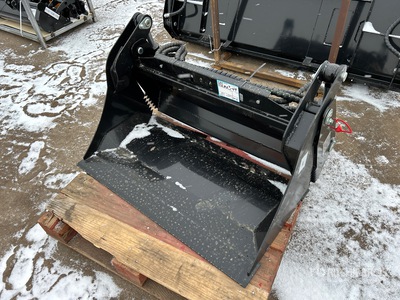 2026 GIYI GY-XKH39 39 in 396 lb Multi-Purpose Mini Skid Steer Bucket (Unused)