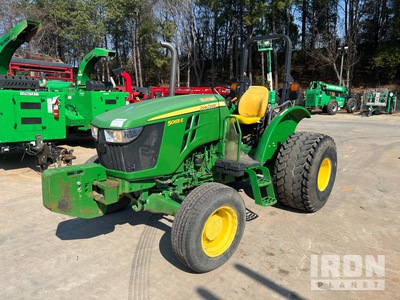 2018 John Deere 5065E 4WD Tractor Agrícola