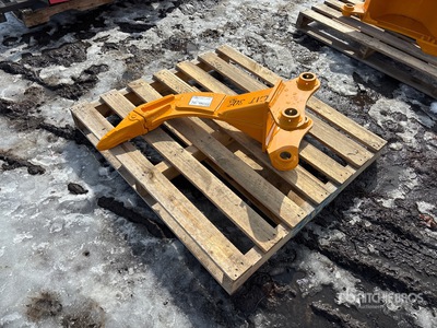 2026 GIYI 24 in CAT Excavator Ripper - Fits Cat 305 (Unused)