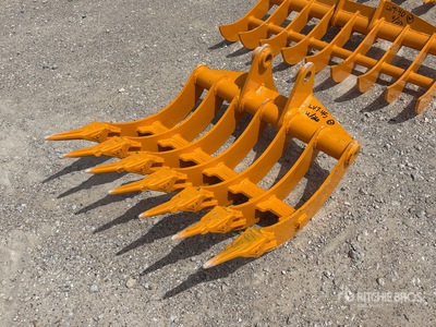 2026 GIYI 32 in Excavator Rake - Fits Cat 305 (Unused)