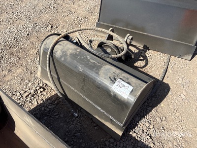 2026 GIYI GY-D3T 32 in Tilting Excavator Bucket (Unused)