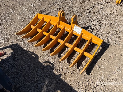 2026 GIYI 38 in Excavator Rake - Fits Cat 303 (Unused)
