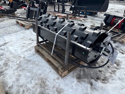 2026 GIYI GY-CW70 59 in Skid Steer Compactor Wheel スキッドステア付属部品 (Unused)