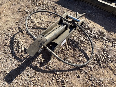 2026 GIYI GY-XJ3T CAT Hydraulic Excavator Thumb (Unused)