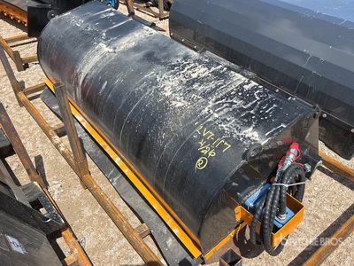 2026 GIYI GY-BS72 72 in Barredora para minicargadora (Unused)