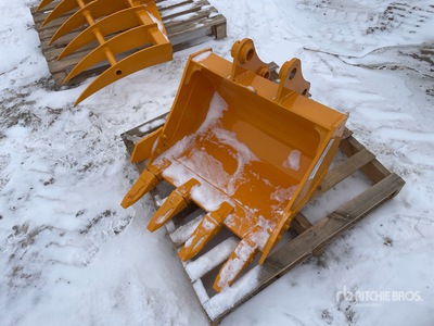 2026 GIYI 24 in Digging Excavator Bucket - Fits Cat 303 (Unused)