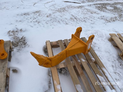 2026 GIYI 29 in Excavator Ripper - Fits Cat 307 (Unused)