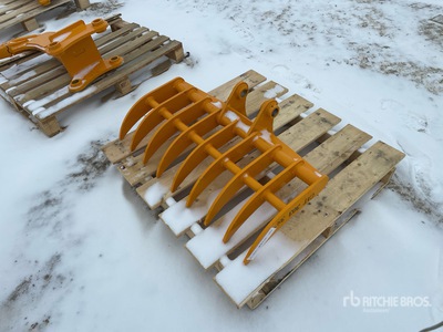 2026 GIYI 37 in Excavator Rake - Fits Cat 303 (Unused)