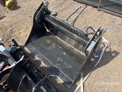 2026 GIYI GY-XKH39 40 in Multi-Purpose Mini bucket Kompaktladerschaufel (Unused)