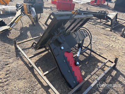 2026 GIYI GY-RTS48 Skid Steer Rotating Tree Shear (Unused)