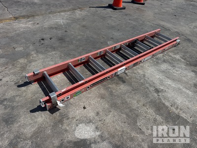 2021 Louisville FE3216 Drabina