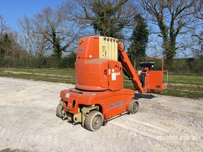 2005 JGL Toucan 1310 Nacelle A Mat Vertical Vertical Mast Lift (Inoperable)