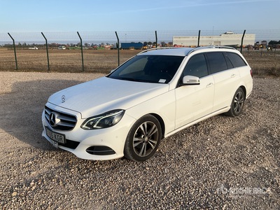 2016 Mercedes-Benz E220 Minivan
