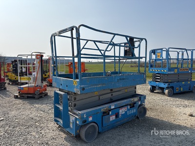 2001 Haulotte Compact 10 Scissor Lift
