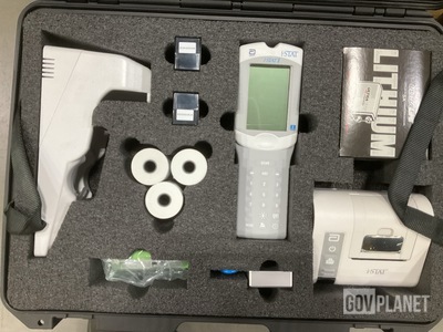 (4) Abbott i-Stat1 Blood Gas Analyzers